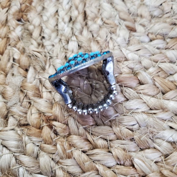 ring - Picture 4 of 4